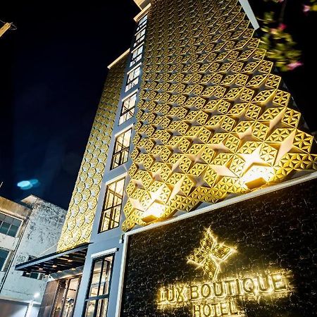Lux Boutique Hotel Нонтхабури Экстерьер фото