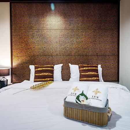 Lux Boutique Hotel Нонтхабури Экстерьер фото