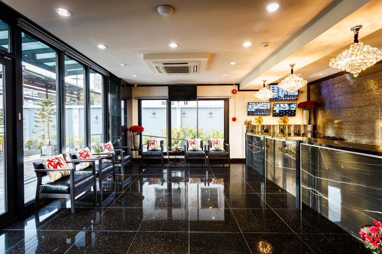 Lux Boutique Hotel Нонтхабури Экстерьер фото