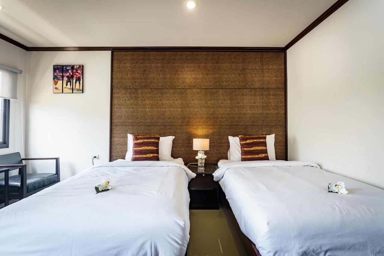 Lux Boutique Hotel Нонтхабури Экстерьер фото